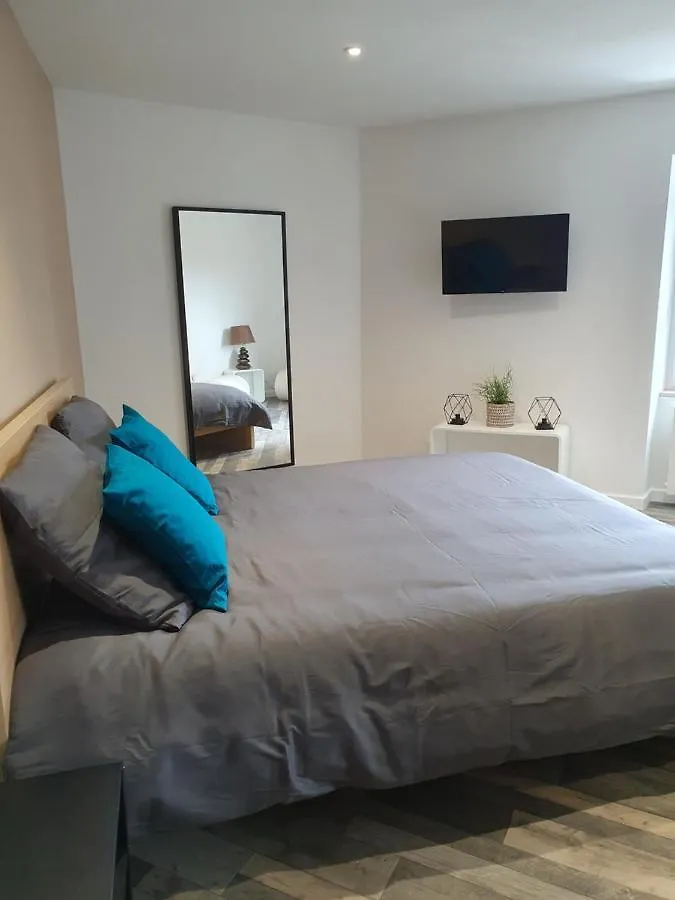 Appartement Chic Et Cosy Authezat Apartment